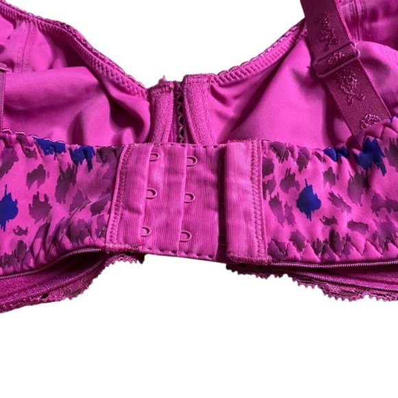Intimates Women's Pink Patterned Underwire Bra - Picture 4 of 7